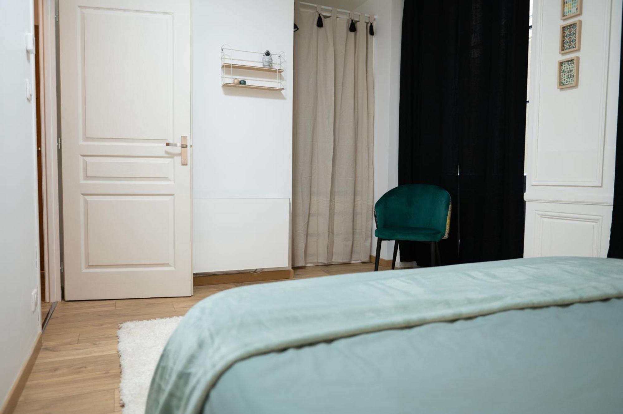 Апартаменты Chez Rose - Plein Centre Historique Лангр Экстерьер фото